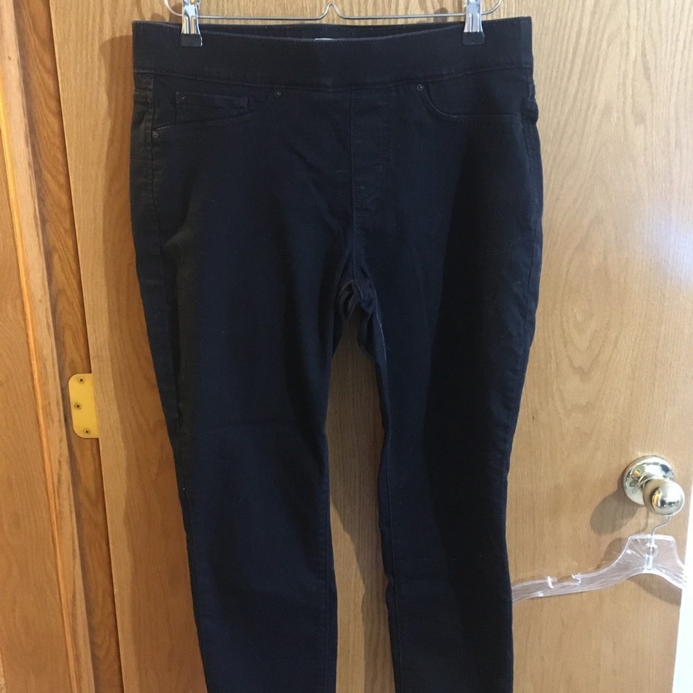 Levi-Strauss Pull on skinny jeans